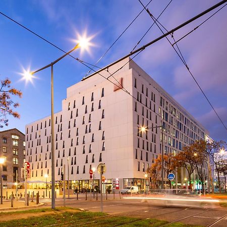Ibis Marseille Centre Euromed Hotel Exterior photo