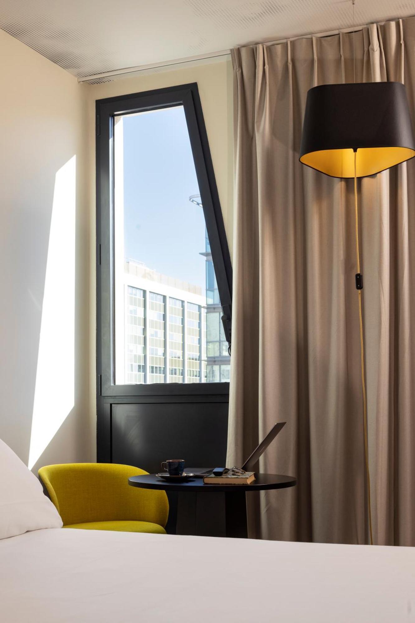 Ibis Marseille Centre Euromed Hotel Exterior photo