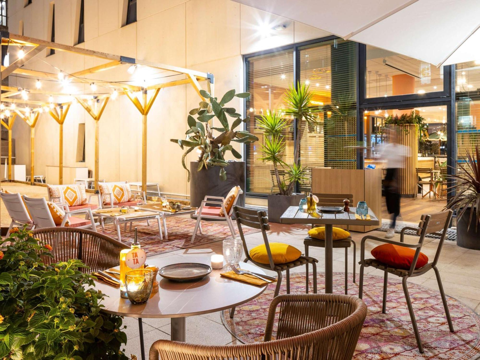 Ibis Marseille Centre Euromed Hotel Exterior photo